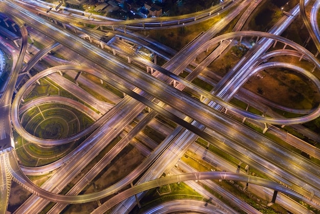 White House Reveals New Infrastructure Plan: Key Projects & Timelines